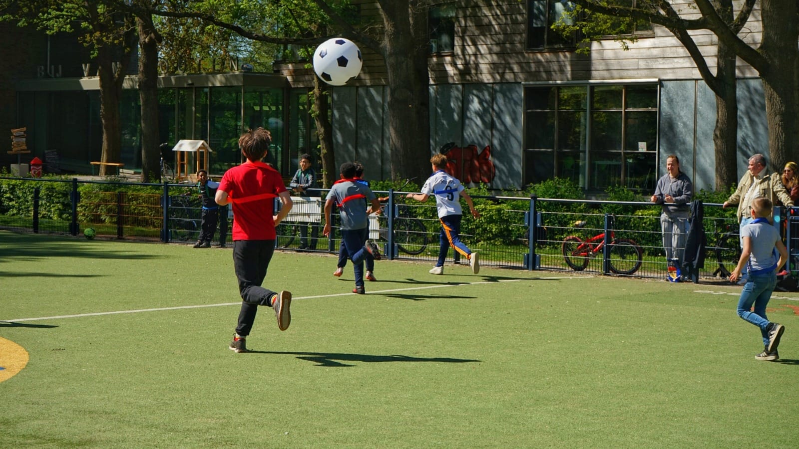 Voetbal in de wijk